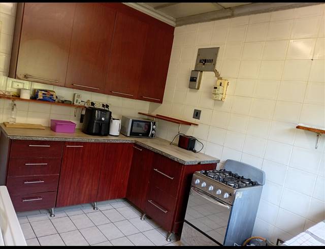 4 BEDROOM HOUSE FOR SALE IN BLUFF